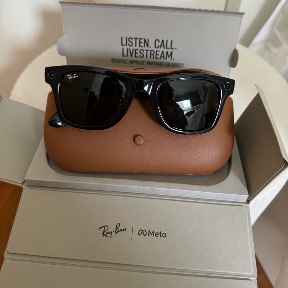 Ray Ban Meta Wayfarer Sunglasses - Matte Black, Polarized